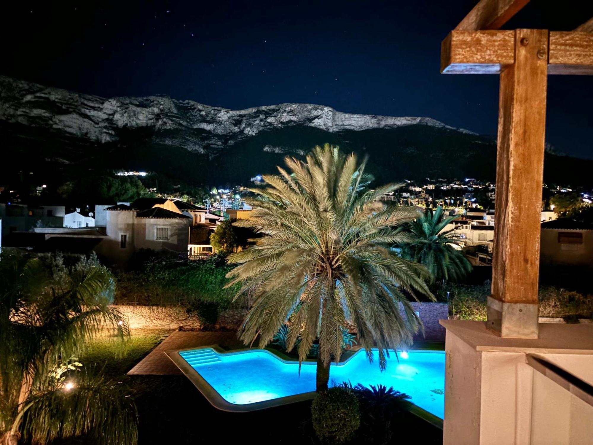 Hoteltype Penthouse 2 Beds, Parking, Wifi & Pool Stunning Views Dénia Buitenkant foto